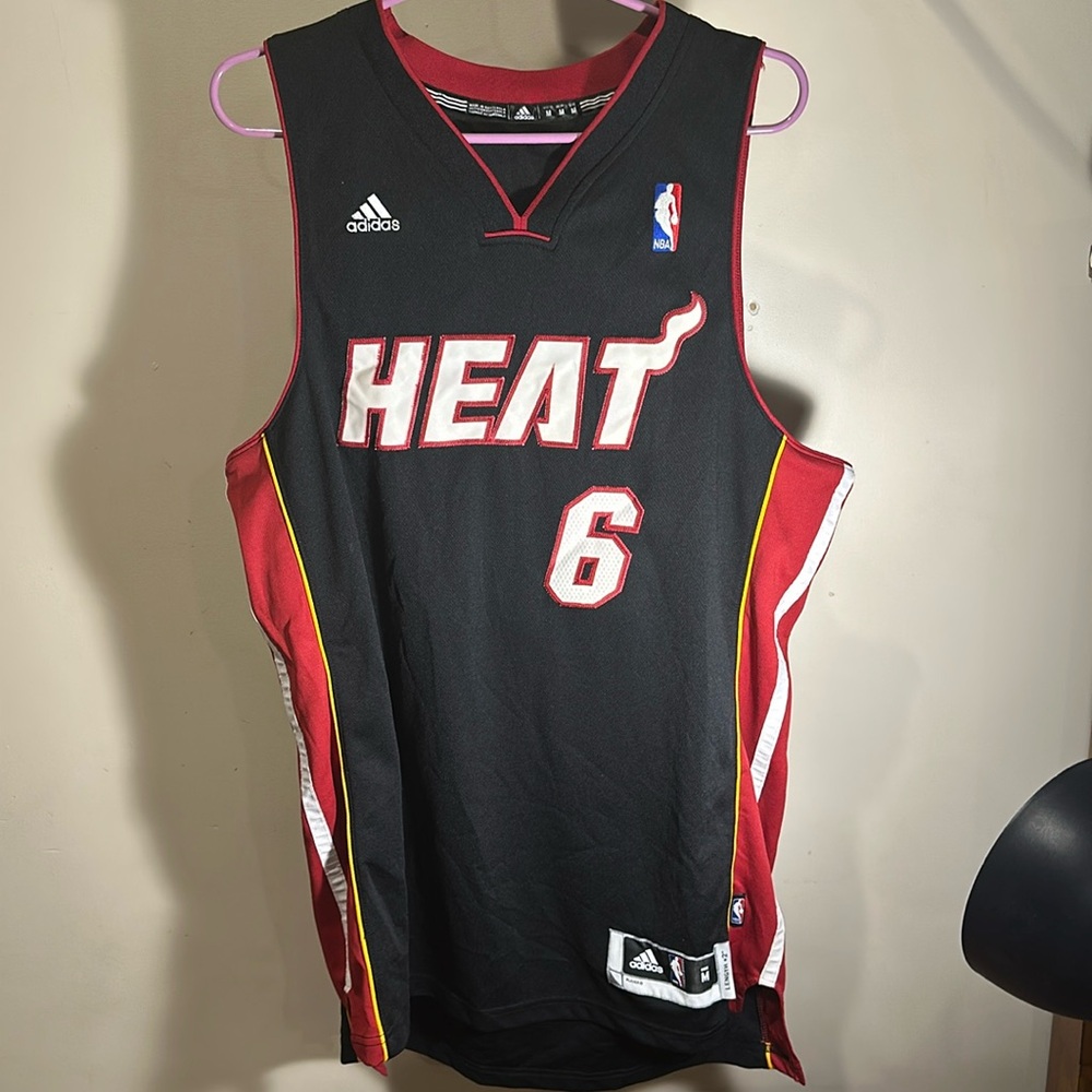 NBA Miami Heat LeBron James #6 Away Baseketball Jersey Black/Red Adidas Medium